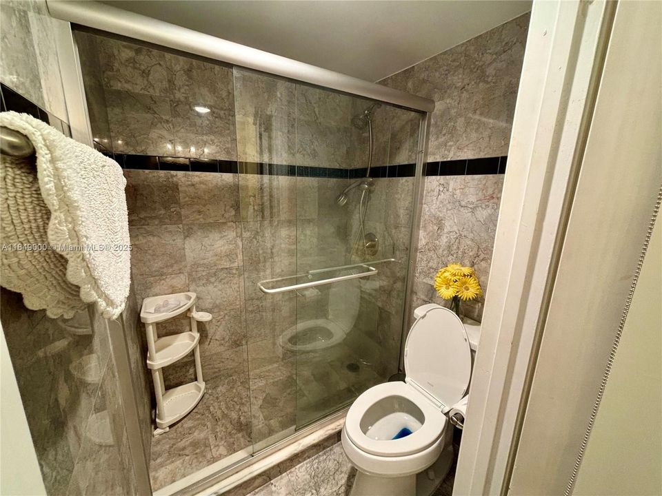 Recientemente alquilado: $2,285 (1 camas, 1 baños, 700 Pies cuadrados)