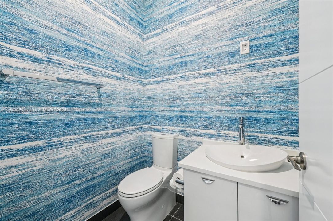 Недавно продано: $2,999,000 (5 спален, 5 ванн, 5330 Квадратных фут)