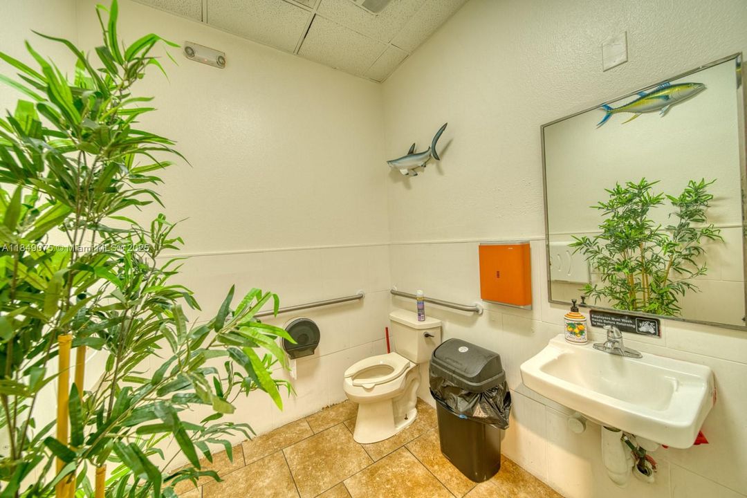 Под контрактом: $99,000 (0 спален, 0 ванн, 0 Квадратных фут)