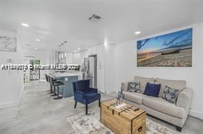 最近租的: $3,200 (3 贝兹, 2 浴室, 1150 平方英尺)