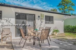 最近租的: $3,200 (3 贝兹, 2 浴室, 1150 平方英尺)