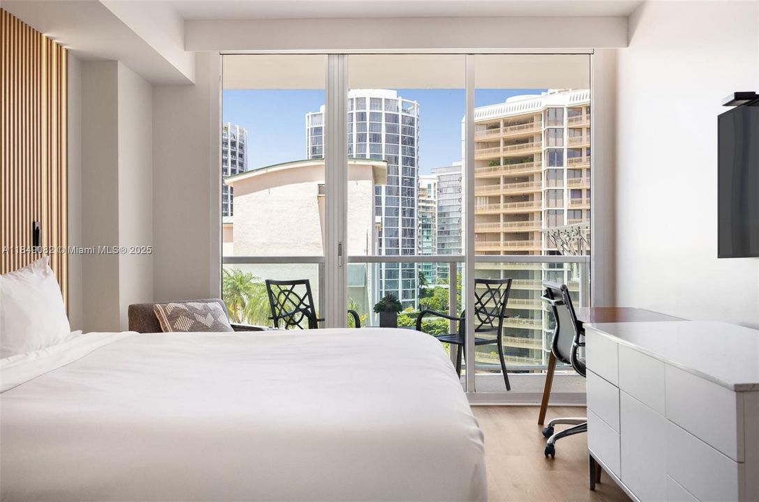 待售: $688,700 (1 贝兹, 2 浴室, 767 平方英尺)