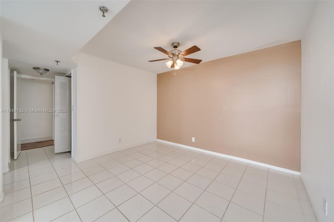 Recientemente alquilado: $3,100 (2 camas, 2 baños, 1260 Pies cuadrados)