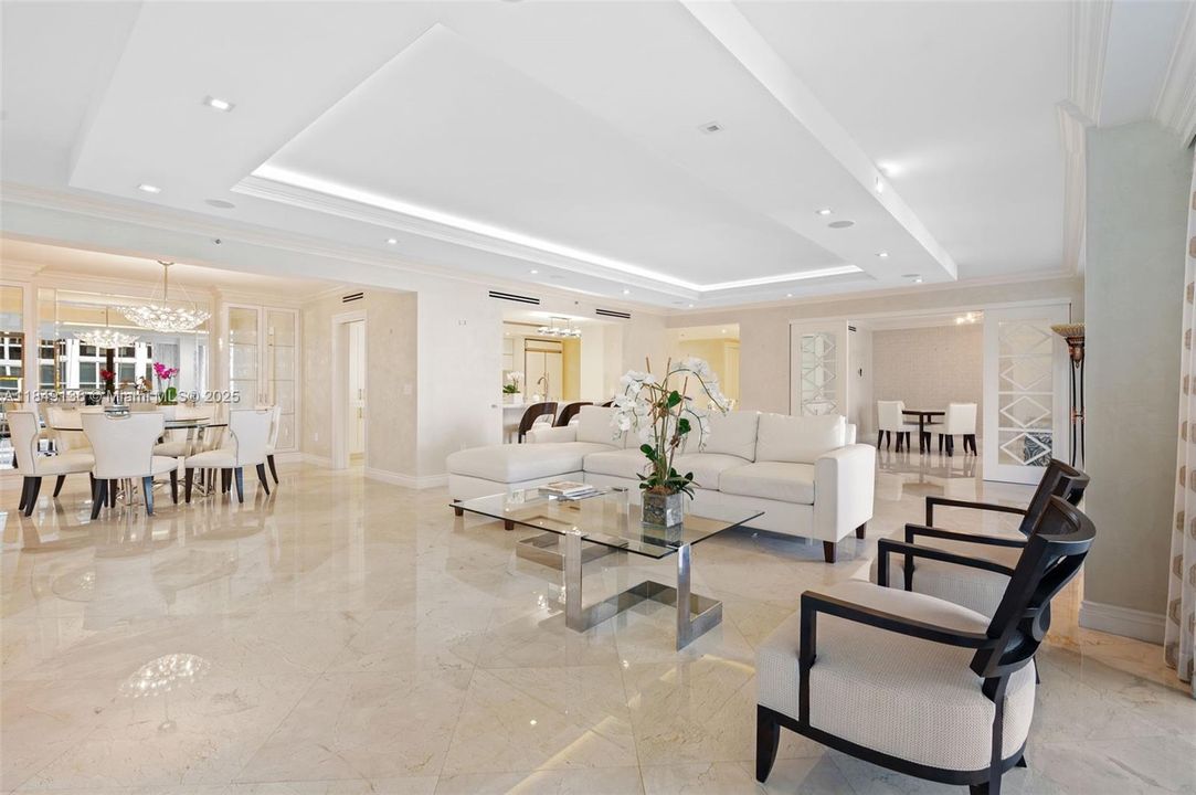 На продажу: $2,300,000 (3 спален, 2 ванн, 2675 Квадратных фут)