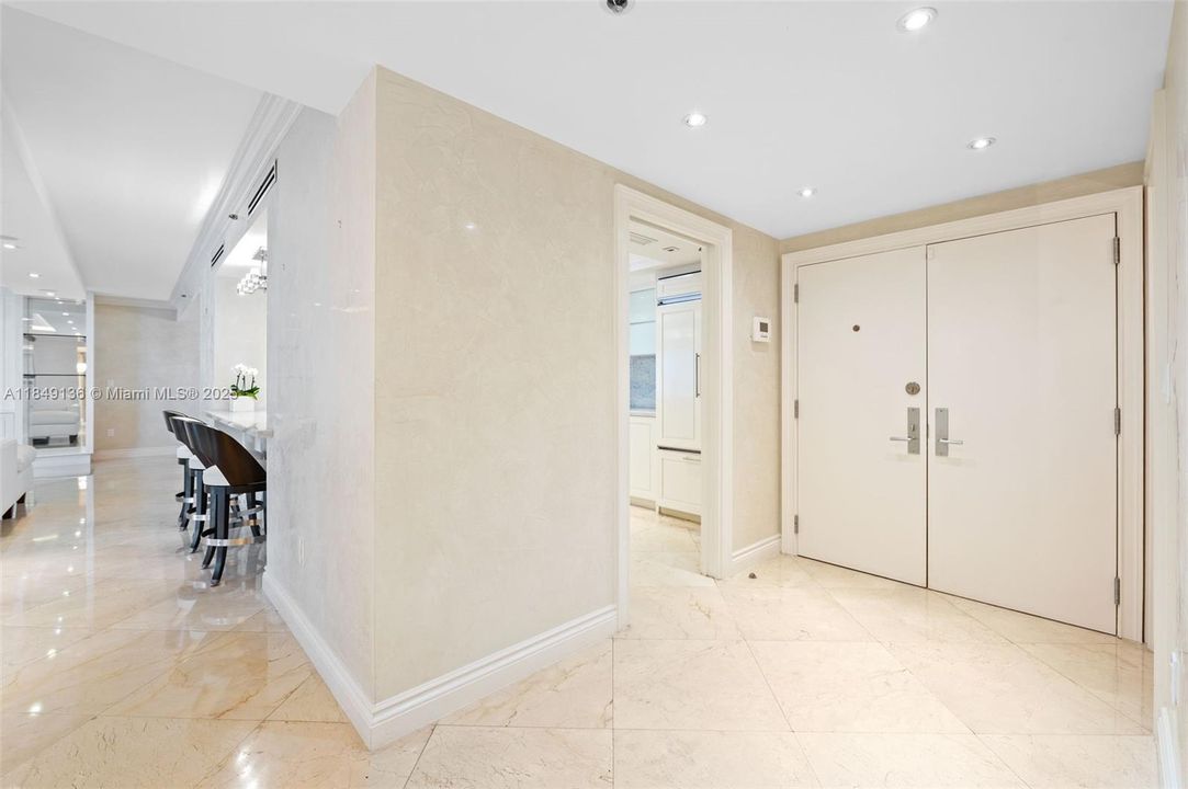 На продажу: $2,300,000 (3 спален, 2 ванн, 2675 Квадратных фут)