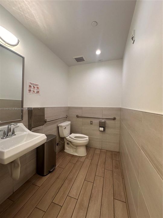 Недавно арендовано: $29 (0 спален, 0 ванн, 0 Квадратных фут)