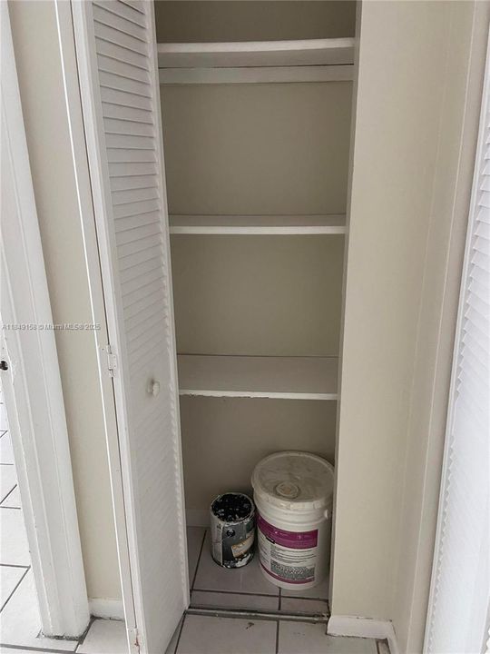 Под контрактом: $210,000 (1 спален, 1 ванн, 760 Квадратных фут)