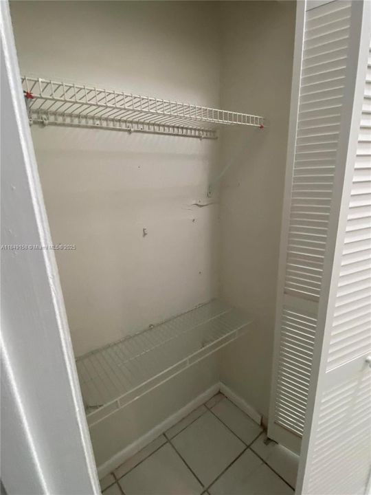 Под контрактом: $210,000 (1 спален, 1 ванн, 760 Квадратных фут)