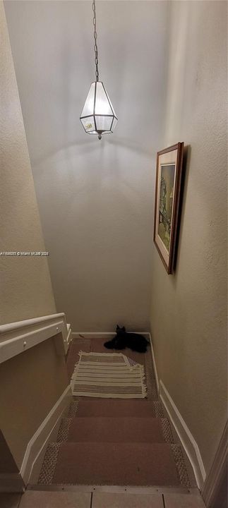 For Sale: $258,900 (2 beds, 2 baths, 1069 Square Feet)