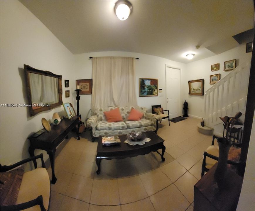 For Sale: $258,900 (2 beds, 2 baths, 1069 Square Feet)