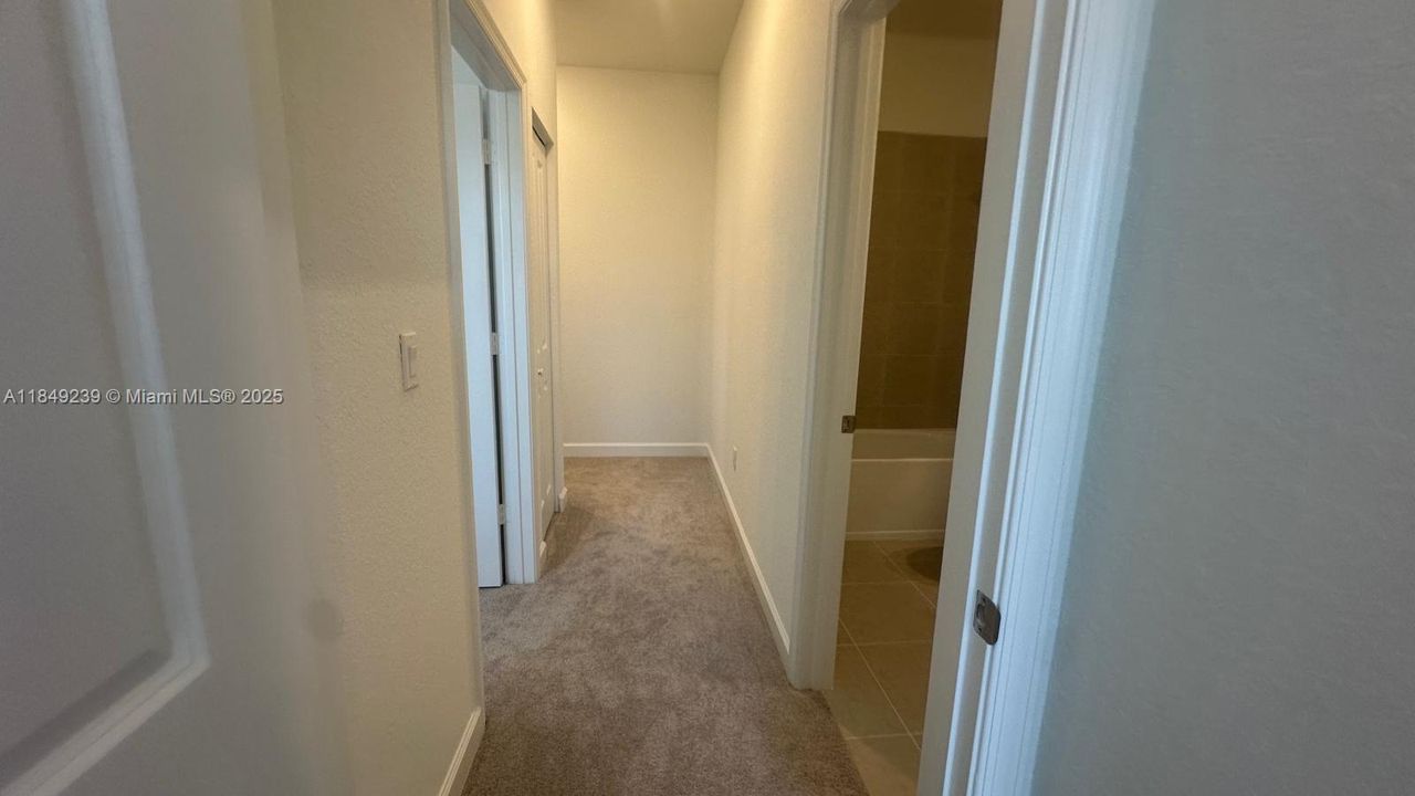 Недавно арендовано: $2,350 (3 спален, 2 ванн, 1635 Квадратных фут)