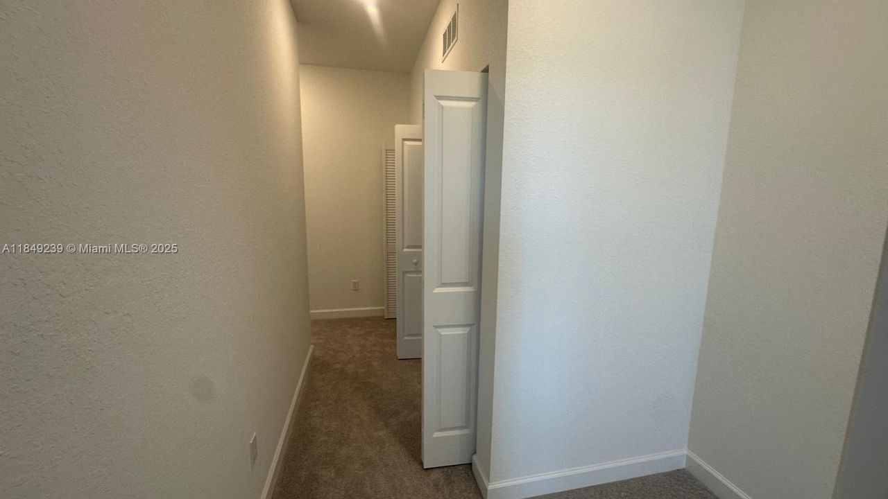 Недавно арендовано: $2,350 (3 спален, 2 ванн, 1635 Квадратных фут)