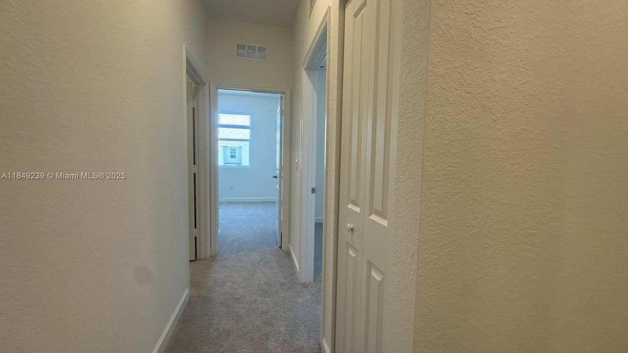 Недавно арендовано: $2,350 (3 спален, 2 ванн, 1635 Квадратных фут)