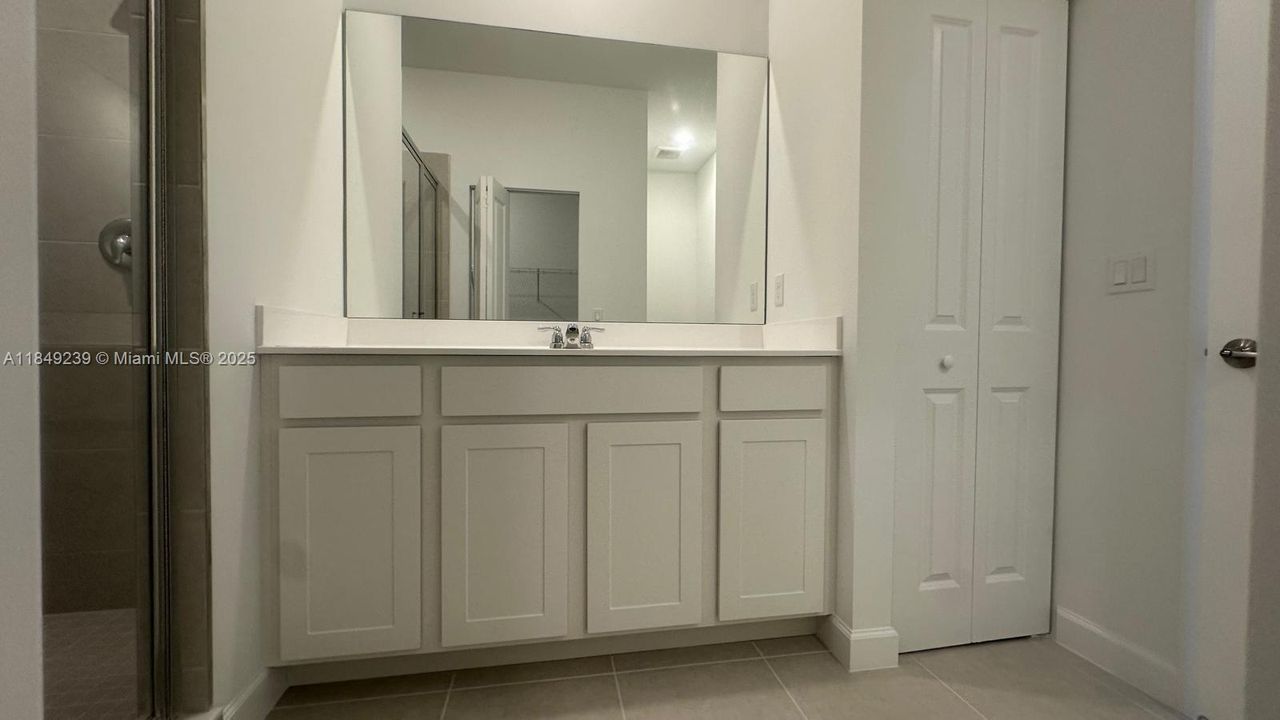 Недавно арендовано: $2,350 (3 спален, 2 ванн, 1635 Квадратных фут)