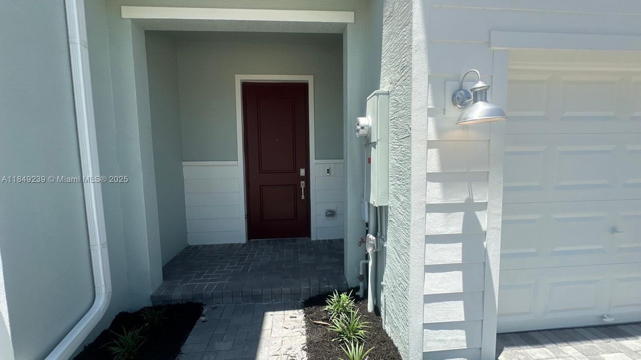 Недавно арендовано: $2,350 (3 спален, 2 ванн, 1635 Квадратных фут)