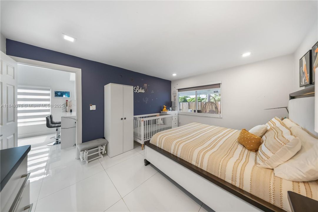 For Sale: $599,000 (3 beds, 2 baths, 1425 Square Feet)