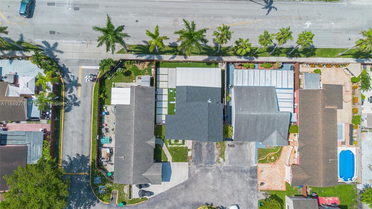 For Sale: $599,000 (3 beds, 2 baths, 1425 Square Feet)