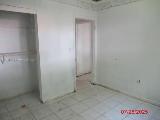 合同活跃: $360,000 (3 贝兹, 1 浴室, 1306 平方英尺)