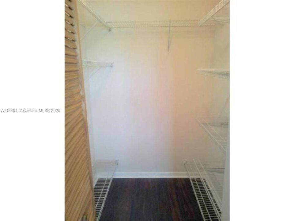 For Sale: $1,000,000 (0 beds, 0 baths, 3585 Square Feet)