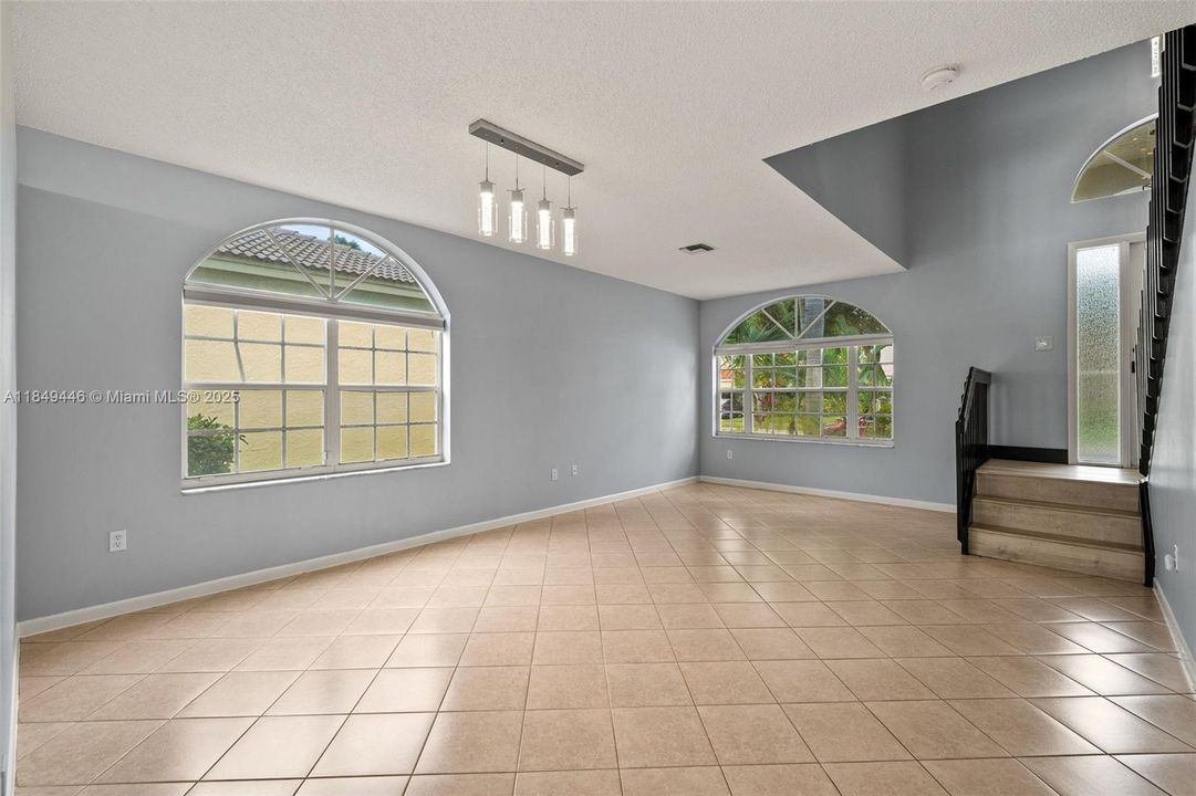 Недавно арендовано: $3,950 (3 спален, 2 ванн, 1856 Квадратных фут)