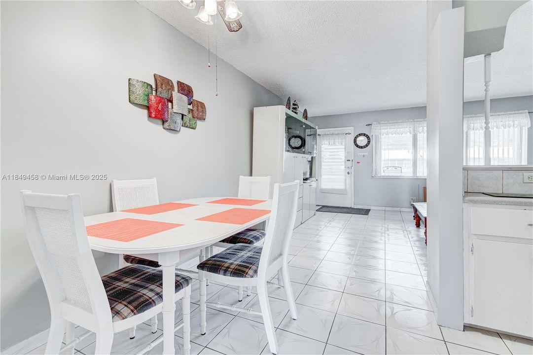 En Venta: $86,000 (1 camas, 1 baños, 625 Pies cuadrados)