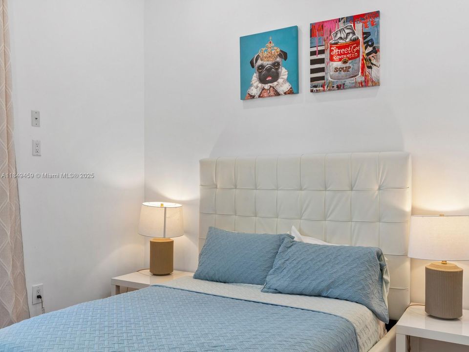 待售: $2,150,000 (5 贝兹, 3 浴室, 2020 平方英尺)