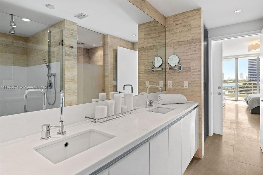 For Sale: $3,200,000 (3 beds, 3 baths, 1842 Square Feet)
