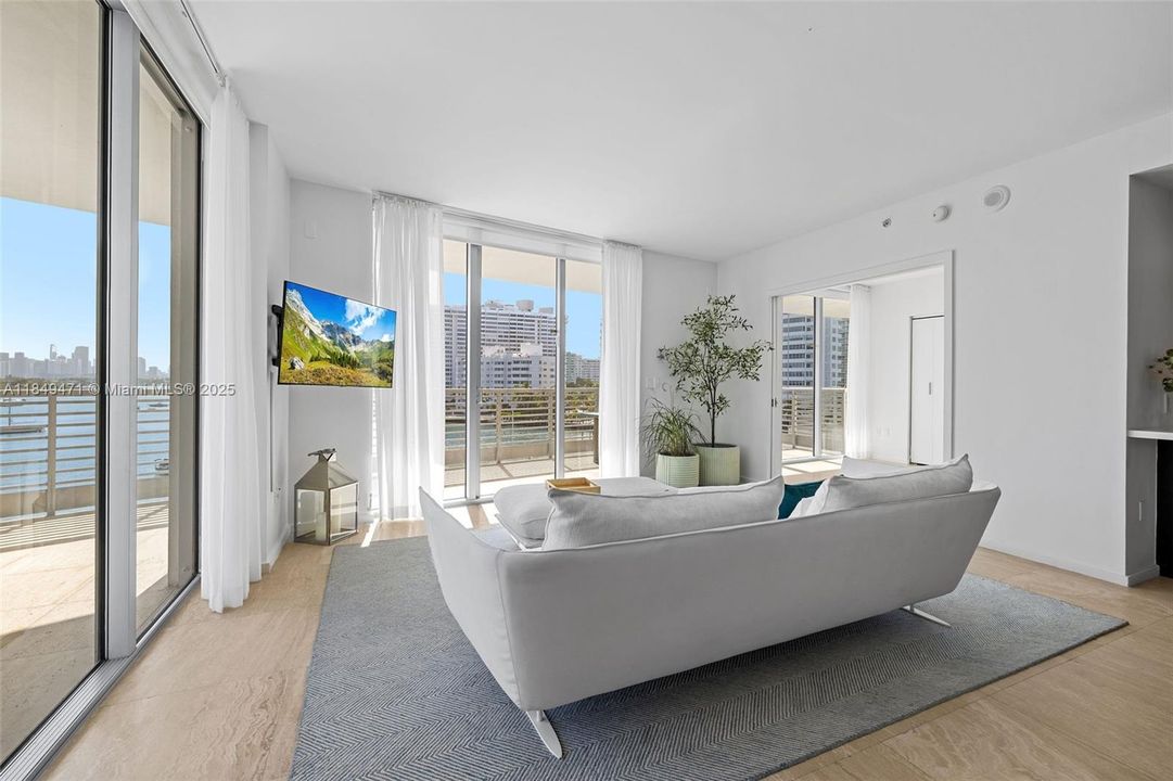 For Sale: $3,200,000 (3 beds, 3 baths, 1842 Square Feet)