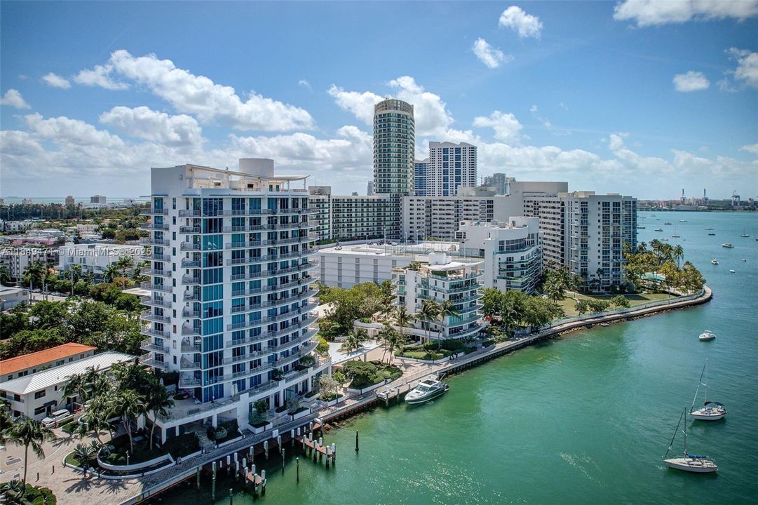 For Sale: $3,200,000 (3 beds, 3 baths, 1842 Square Feet)