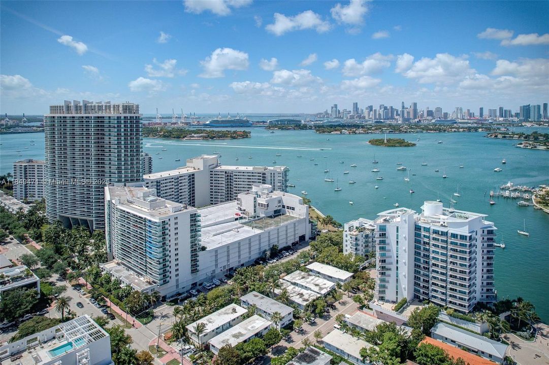 For Sale: $3,200,000 (3 beds, 3 baths, 1842 Square Feet)