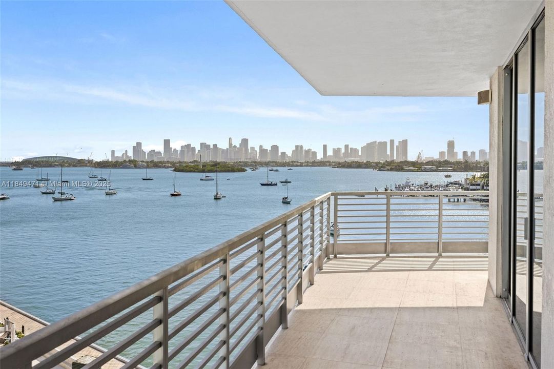 For Sale: $3,200,000 (3 beds, 3 baths, 1842 Square Feet)