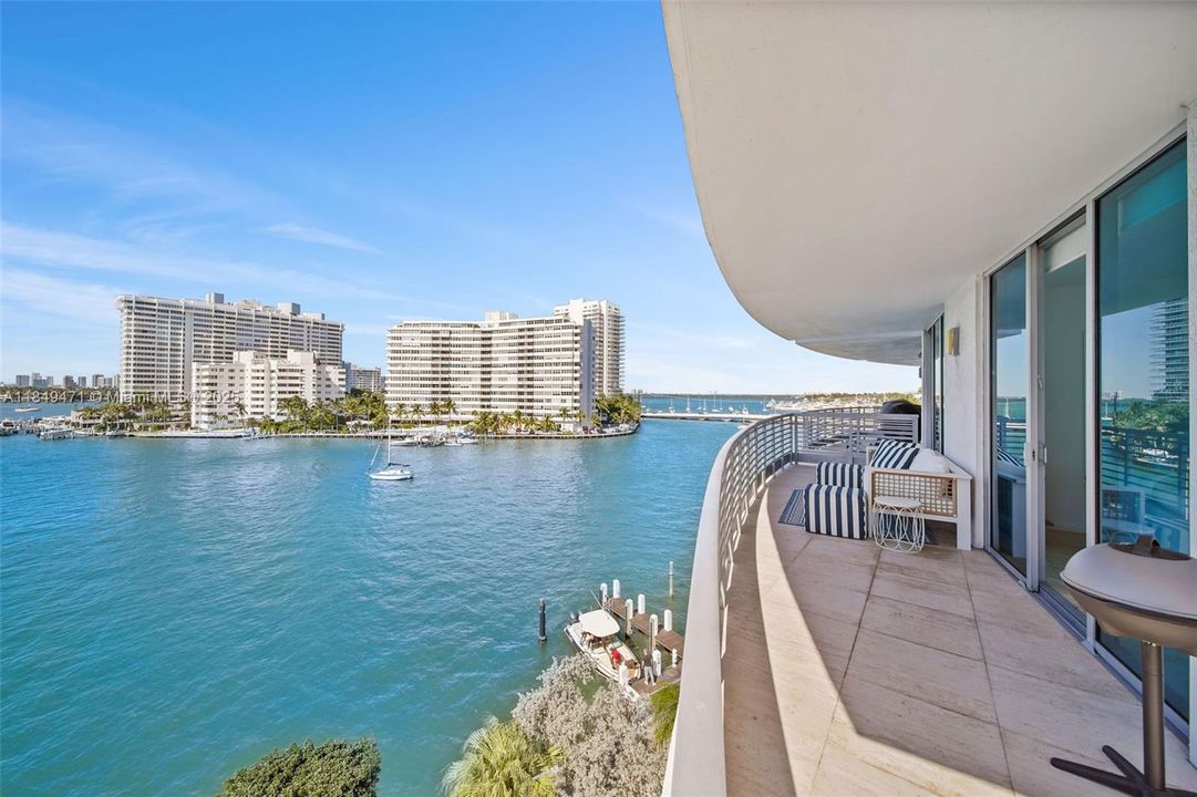 For Sale: $3,200,000 (3 beds, 3 baths, 1842 Square Feet)