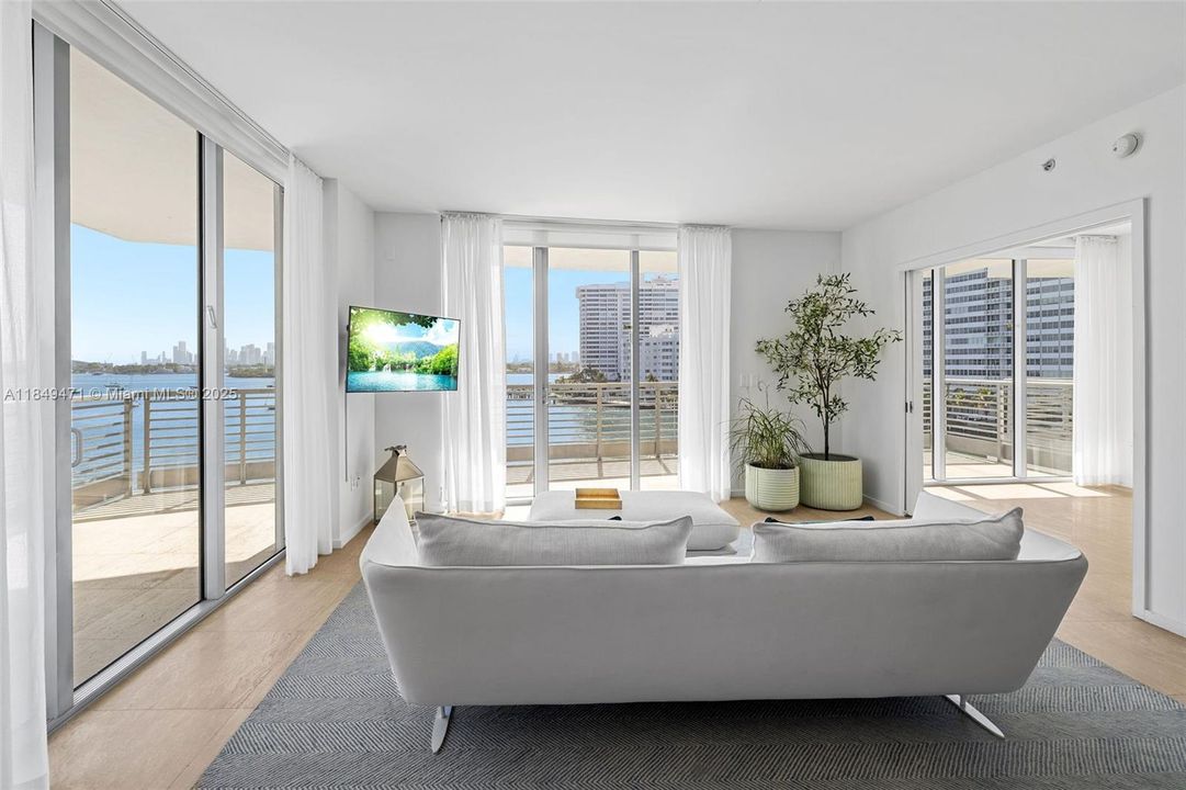 For Sale: $3,200,000 (3 beds, 3 baths, 1842 Square Feet)