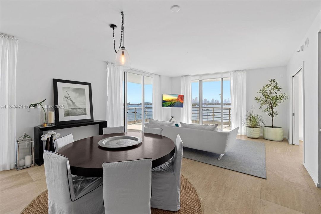 For Sale: $3,200,000 (3 beds, 3 baths, 1842 Square Feet)