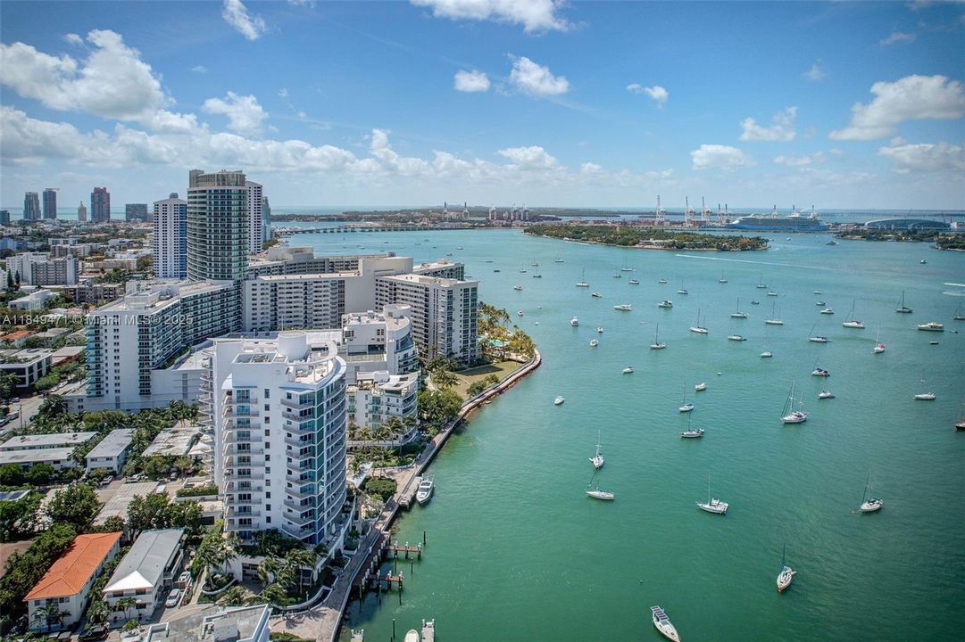 For Sale: $3,200,000 (3 beds, 3 baths, 1842 Square Feet)