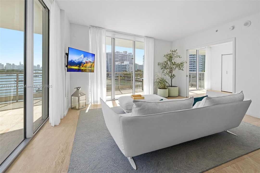 For Sale: $3,200,000 (3 beds, 3 baths, 1842 Square Feet)