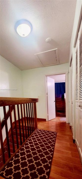 Active With Contract: $299,000 (2 beds, 2 baths, 1162 Square Feet)