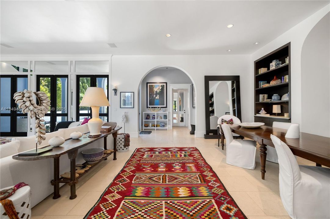 待售: $26,500,000 (6 贝兹, 5 浴室, 6316 平方英尺)