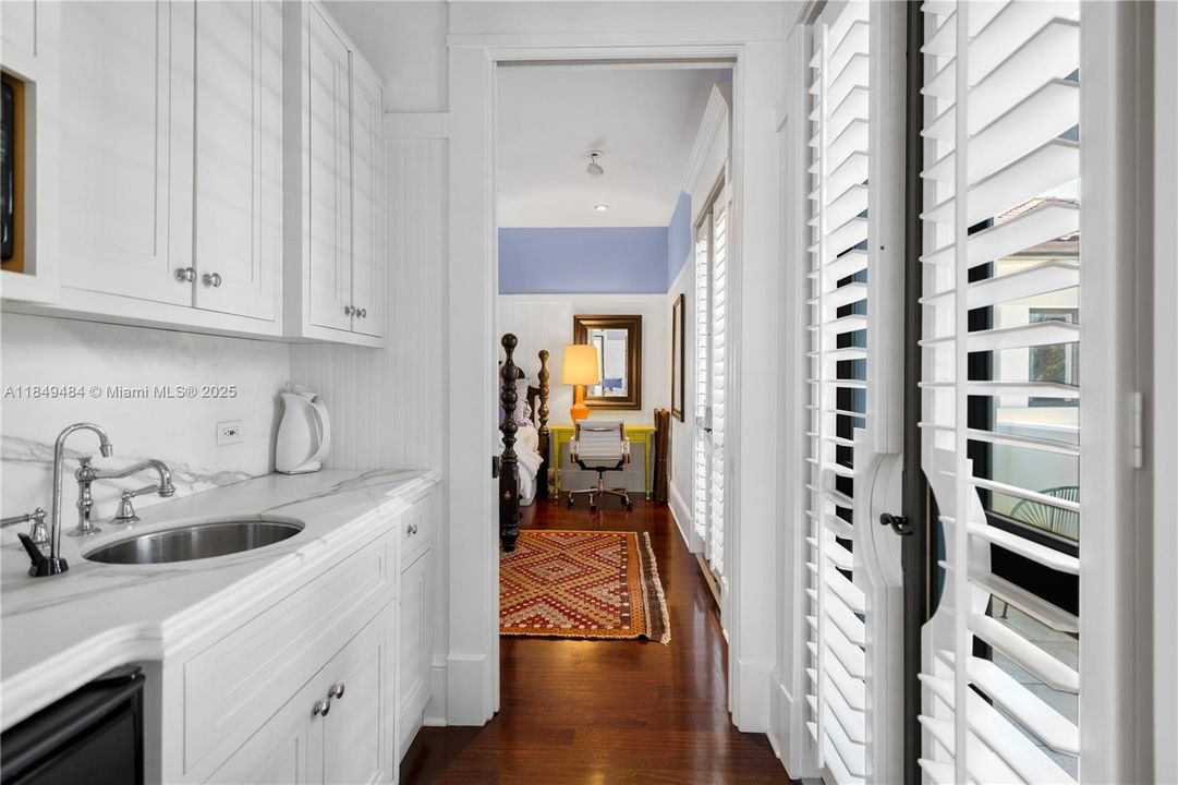 待售: $26,500,000 (6 贝兹, 5 浴室, 6316 平方英尺)