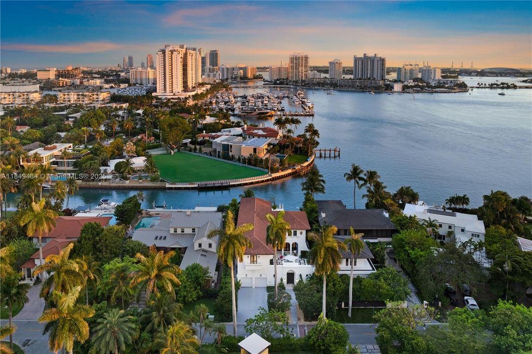 待售: $26,500,000 (6 贝兹, 5 浴室, 6316 平方英尺)