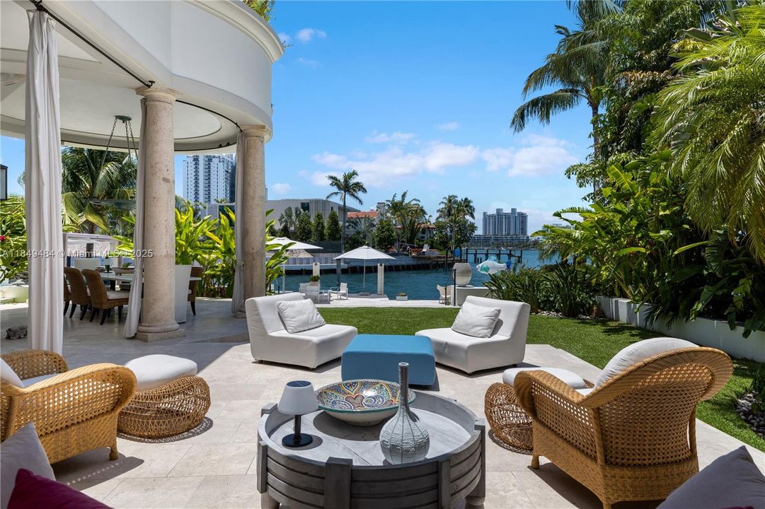 待售: $26,500,000 (6 贝兹, 5 浴室, 6316 平方英尺)