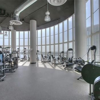 For Sale: $397,500 (1 beds, 1 baths, 839 Square Feet)