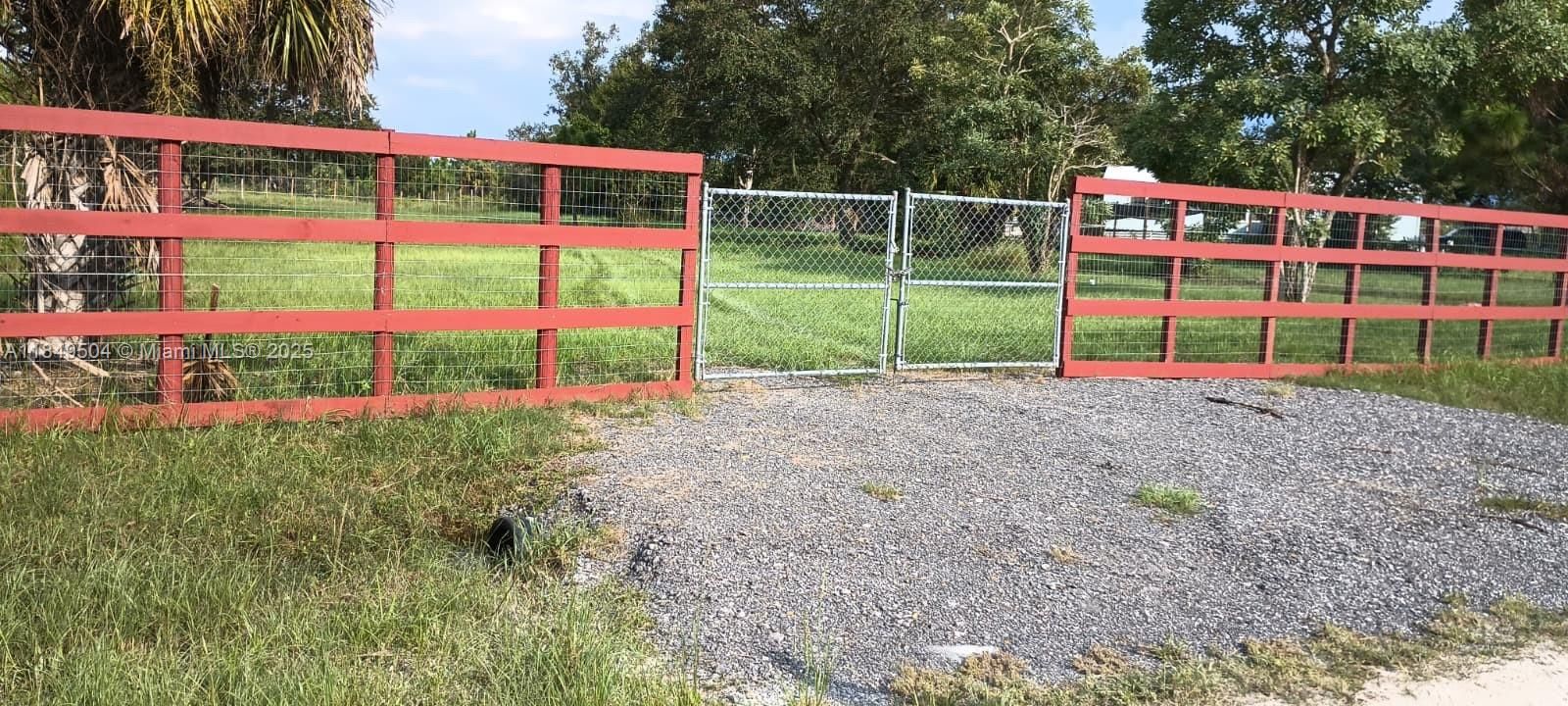 For Sale: $115,000 (1.09 acres)