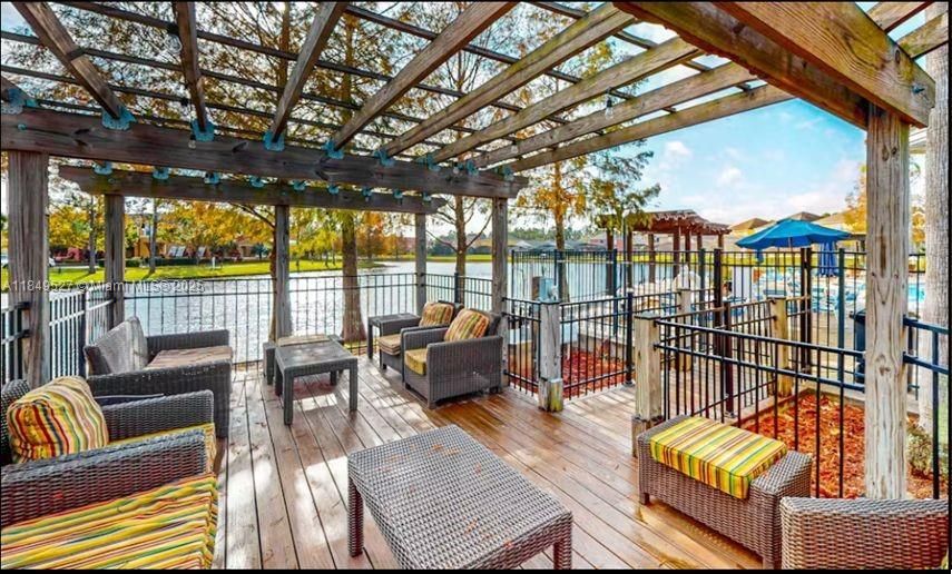 待售: $760,000 (7 贝兹, 5 浴室, 2834 平方英尺)