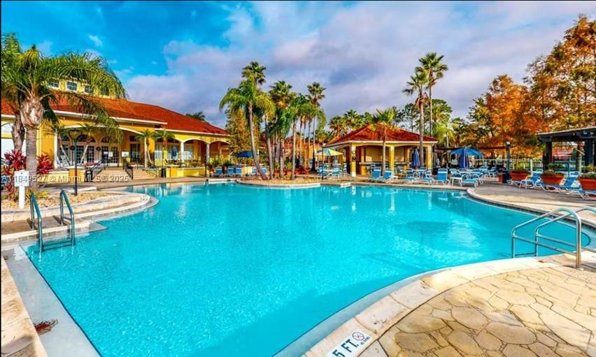 待售: $760,000 (7 贝兹, 5 浴室, 2834 平方英尺)