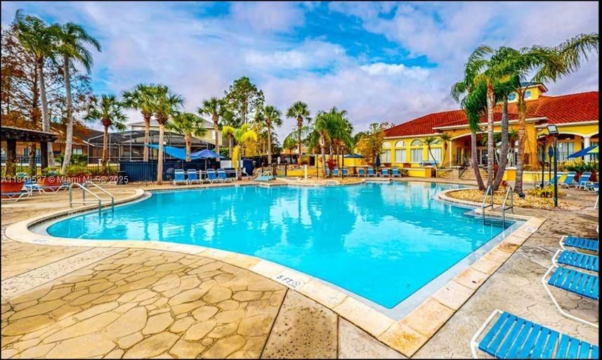 待售: $760,000 (7 贝兹, 5 浴室, 2834 平方英尺)