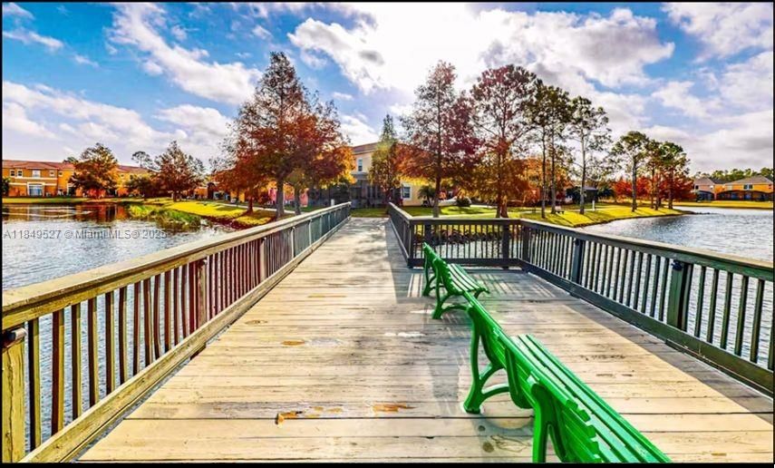 待售: $760,000 (7 贝兹, 5 浴室, 2834 平方英尺)