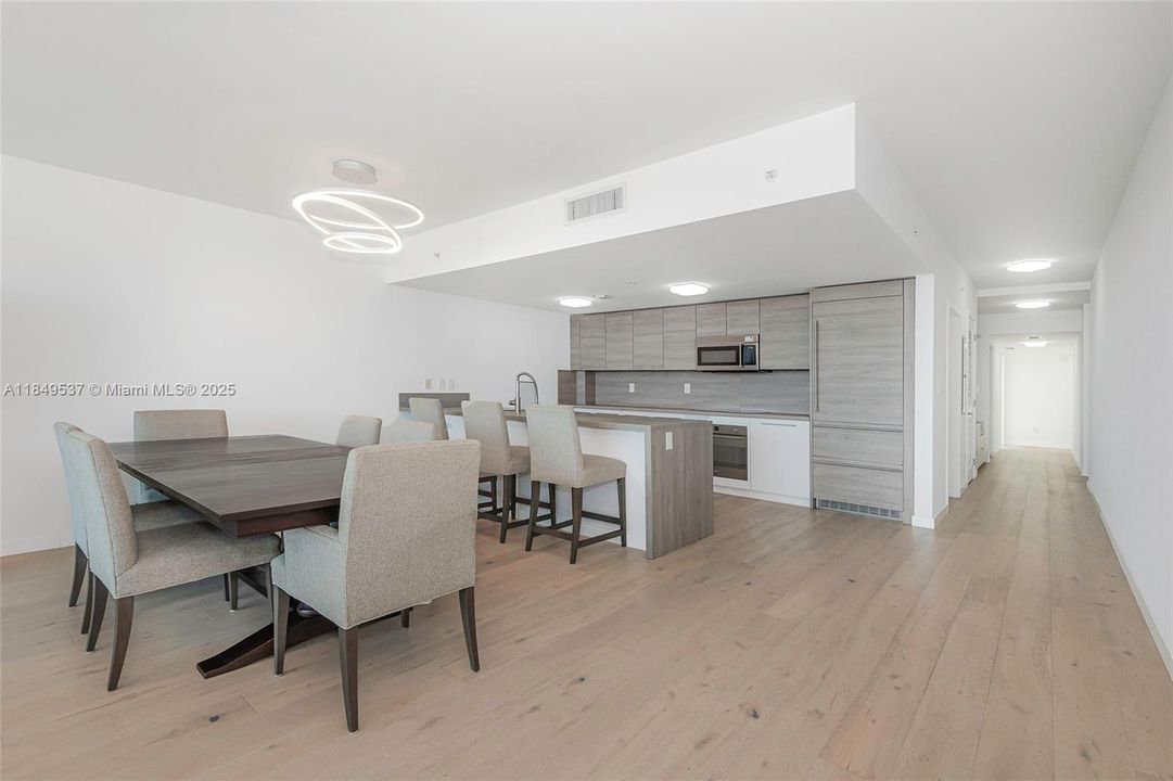 For Sale: $1,194,000 (3 beds, 2 baths, 1705 Square Feet)