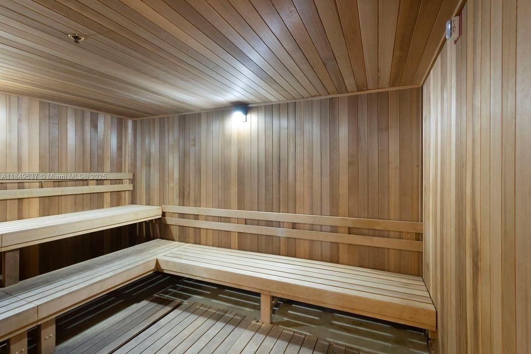 For Sale: $1,194,000 (3 beds, 2 baths, 1705 Square Feet)