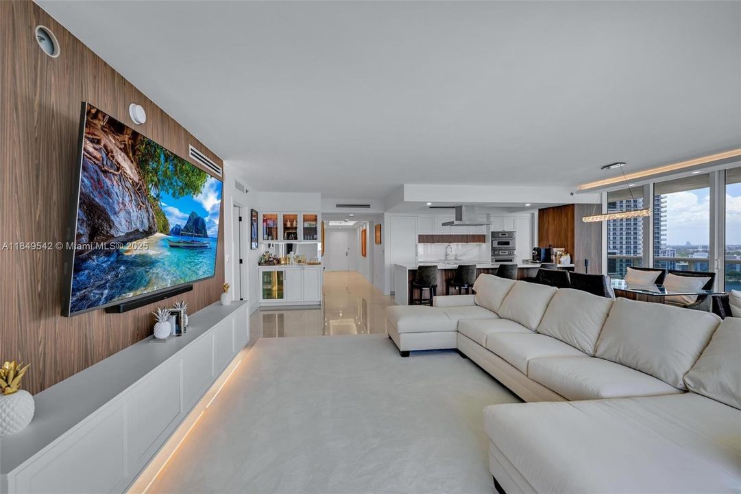 Недавно продано: $2,150,000 (3 спален, 3 ванн, 2078 Квадратных фут)